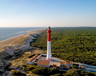 Les Couleurs de la Coubre - Charente-Maritime - Vue aérienne du phare de La Coubre à La Tremblade