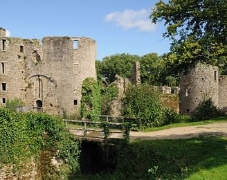 Camping Sainte Brigitte - Loire Atlantique - Château de Ranrouët à Herbignac