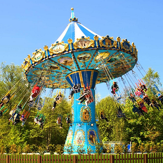 Parc de Bagatelle theme park in the Baie de Somme estuary, fairground attraction © Parc de Bagatelle