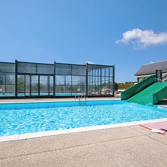 Camping Domaine de Drancourt - Le parc aquatique - Piscine couverte et chauffée