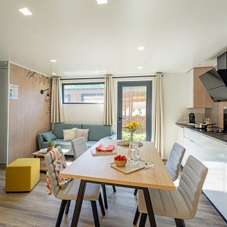 Stacaravan KING **** 6 personen - 3 slaapkamers - Woonkamer - Keuken - Camping Country Park Crécy-la-Chapelle