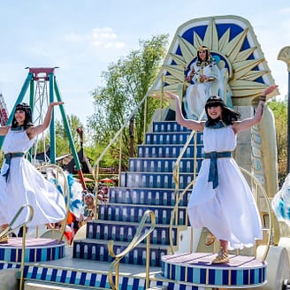 Défilé gaulois - Char égyptien - Parc Astérix - Paris