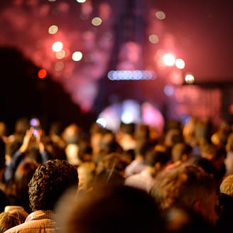 Vuurwerk - pyrotechnische show op de Eiffeltoren - Parijs