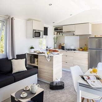 Mobil-home Castel Palace **** 4 personnes - 2 chambres - Cuisine - Camping Country Park Le Touquin