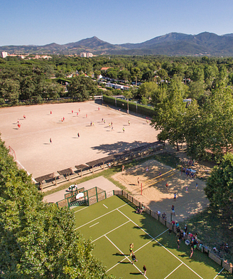 Camping la Sirène - Clubs enfants et adolescents - Vue aérienne des terrains de sport
