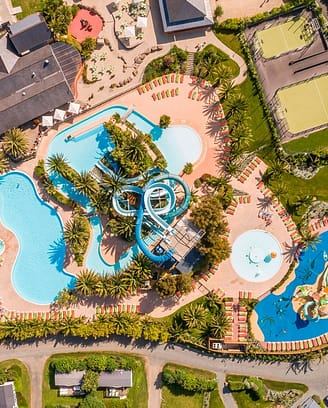 Les Mouettes campsite - The water park - Overhead view of the water park