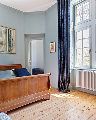 Manoir de Kerlut - Accommodation - Bedroom with en suite bathroom