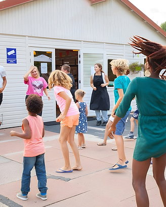 Animación - Clases de baile para niños - Camping Country Park Crécy-la-Chapelle