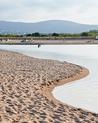 Strand Les Esclamandes -  Campingplatz Fréjus Ecolodge L‘Etoile d\'Argens