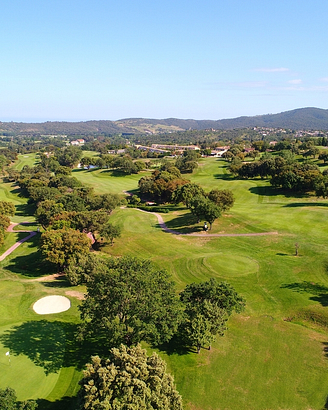 Roquebrune Golf Course - 18 holes - Ecolodge L\'Etoile d\'Argens Campsite in Fréjus