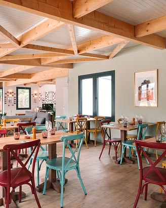 Camping Sainte Brigitte - Restauration - Salle intérieure du restaurant