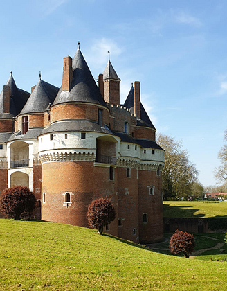 Château de Rambures castle © Somme Tourisme, D.Marechal