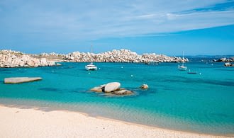 Destination Corse - plage de l\'Ile de Lavezzi