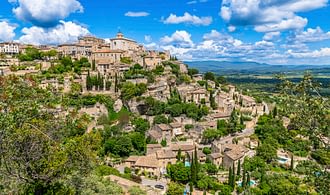 Destination Provence - Vie aérienne de village de Gordes