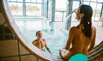 Domaine de Riva Bella Thalasso & Spa Resort - Pscine intérieure avec jets de massage
