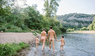 France 4 Naturisme - Wellness - Wandeling langs de rivier