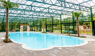 Héliomonde campsite - Indoor swimming pool