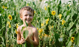 Camping Domaine de Bélézy - Naturistencamping met mini-boerderij en moestuin