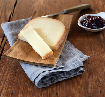Camping Zelaia - Cheese of Basque country