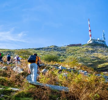Camping Zelaia - Randonn&eacute;e dans la Rhune