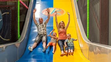 Activities and Entertainment -  Country Park Campsite - Touquin - Family on the slide