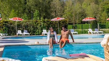 בריכת שחייה - קמפינג קאנטרי פארק Crécy-la-Chapelle