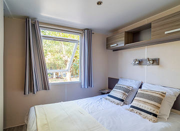 Master Suite, stacaravan \"Klassic\" - Camping Fréjus Ecolodge L\'Etoile d\'Argens
