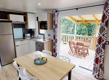 Keuken, stacaravan \"Konfort\" - Camping Fréjus Ecolodge L\'Etoile d\'Argens