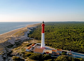 Les Couleurs de la Coubre - Charente-Maritime - Vue aérienne du phare de La Coubre à La Tremblade