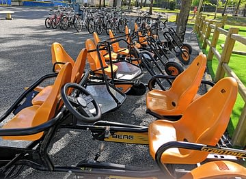 Camping Parc du Val de Loire - Activités et animation - Location de vélos et de karts à pédales