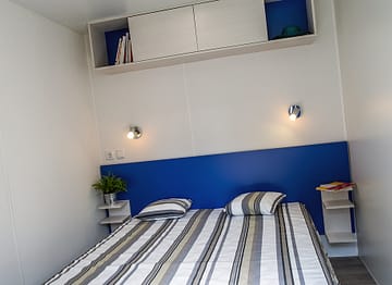 La Sirene campsite - Accommodation - Sirene 2 - 4 persons - 2 bedrooms - master bedroom