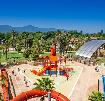 Camping La Sirène - Parque acuático - Vista aérea de la zona acuática de juegos