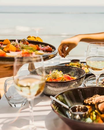 Domaine de Bagheera, Kulinarisches, Mittagessen auf der Terrasse