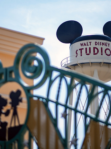 - Disneyland® Paris