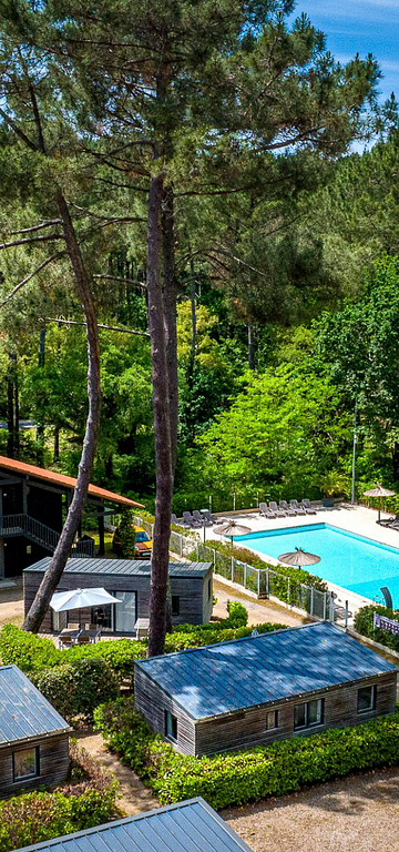Les 2 Etangs Campsite - Campsite - Aerial view of swimming pool