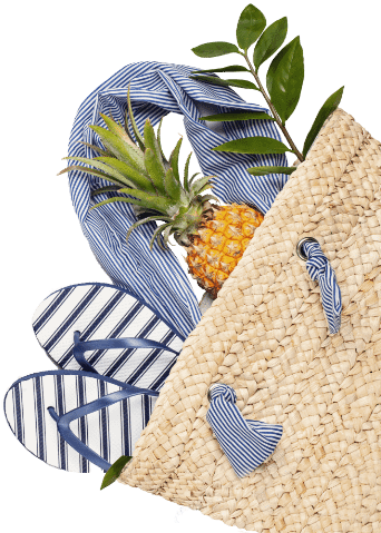Camping Californie Plage - Beach bag with accessories and fruit