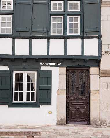 Camping Zelaia - House front of typical house in Basque country