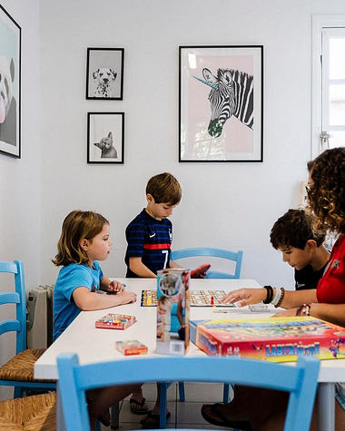 Camping Zelaia - Club enfants - Jeux de société dans le club enfants