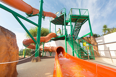 Amfora campsite - The swimming pool complex - arrival of the slides 