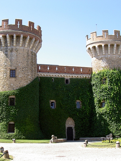 Camping Amfora - La région - Château de Peralada