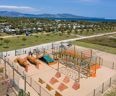 Campingplatz Amfora - Alles für Kinder - Challenge park und die Stellplätze des Campingplatzes