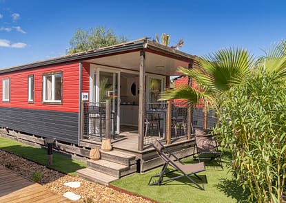 Camping Californie Plage - Hébergements - Mobil-home Cap\'tain Sparrow Premium - Vue extérieur de l\'hébergement