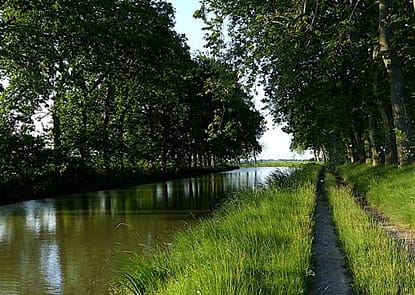 Canal du Midi &agrave; S&eacute;rignan