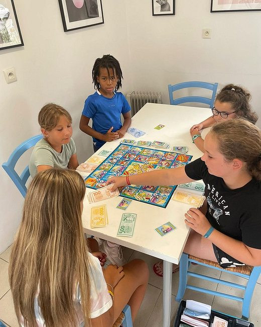 Camping Zelaia - Kids club - board games