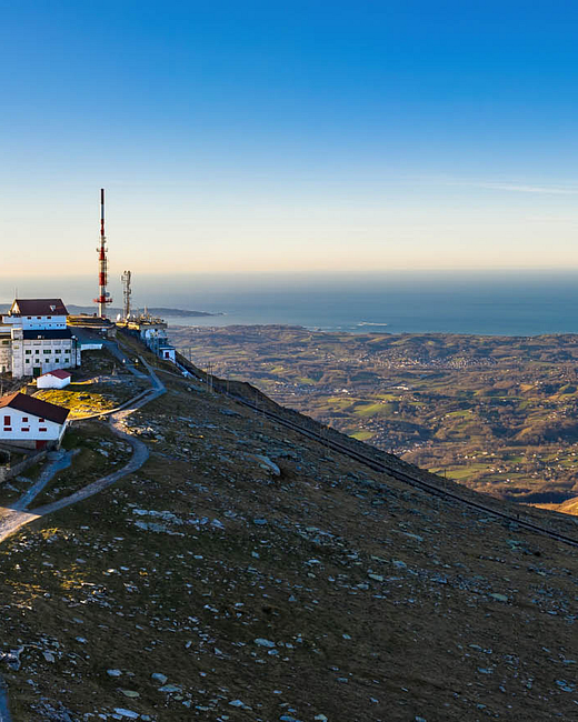 Camping Zelaia - Panoramic view on the Rhune and the sea