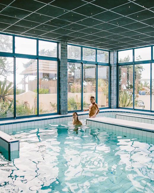 Domaine de Riva Bella Thalasso & Spa Resort - Piscine intérieure et rivière à courant