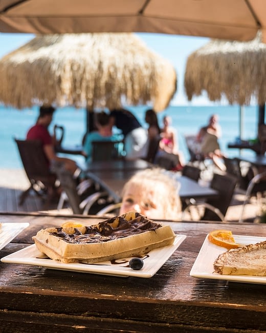 Camping Californie Plage - Galerie photo - Desserts proposés au restaurant \"Le Beach\": crêpes, gaufres