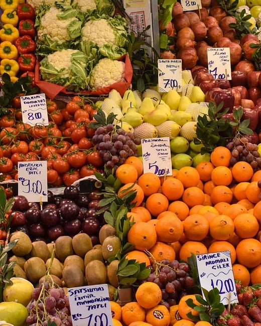 couleurs au marché de Vias Plage