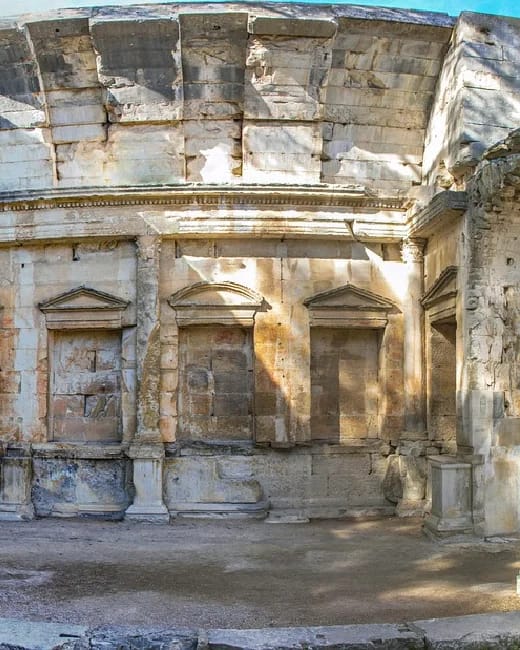 Les mus&eacute;es de N&icirc;mes