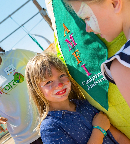 Amfora campsite - Services and shops - Face-painting session at the Amfi Park